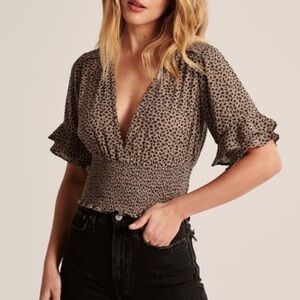 Abercrombie & Fitch | Blouse | Printed | Flutter Sleeves